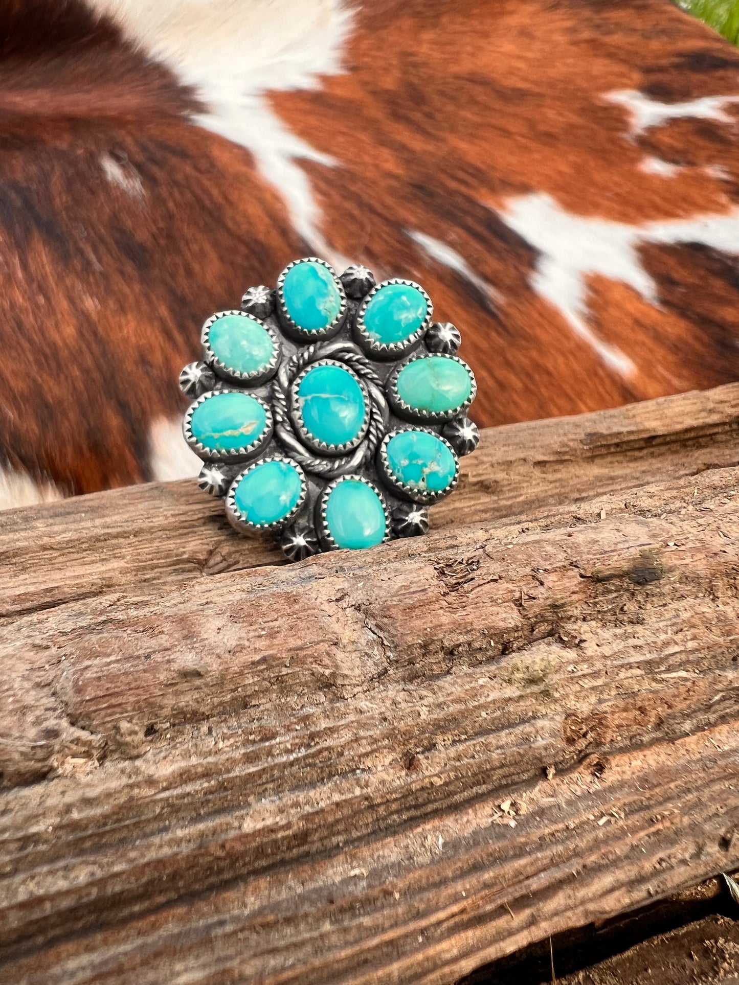 The Flower Cluster Ring