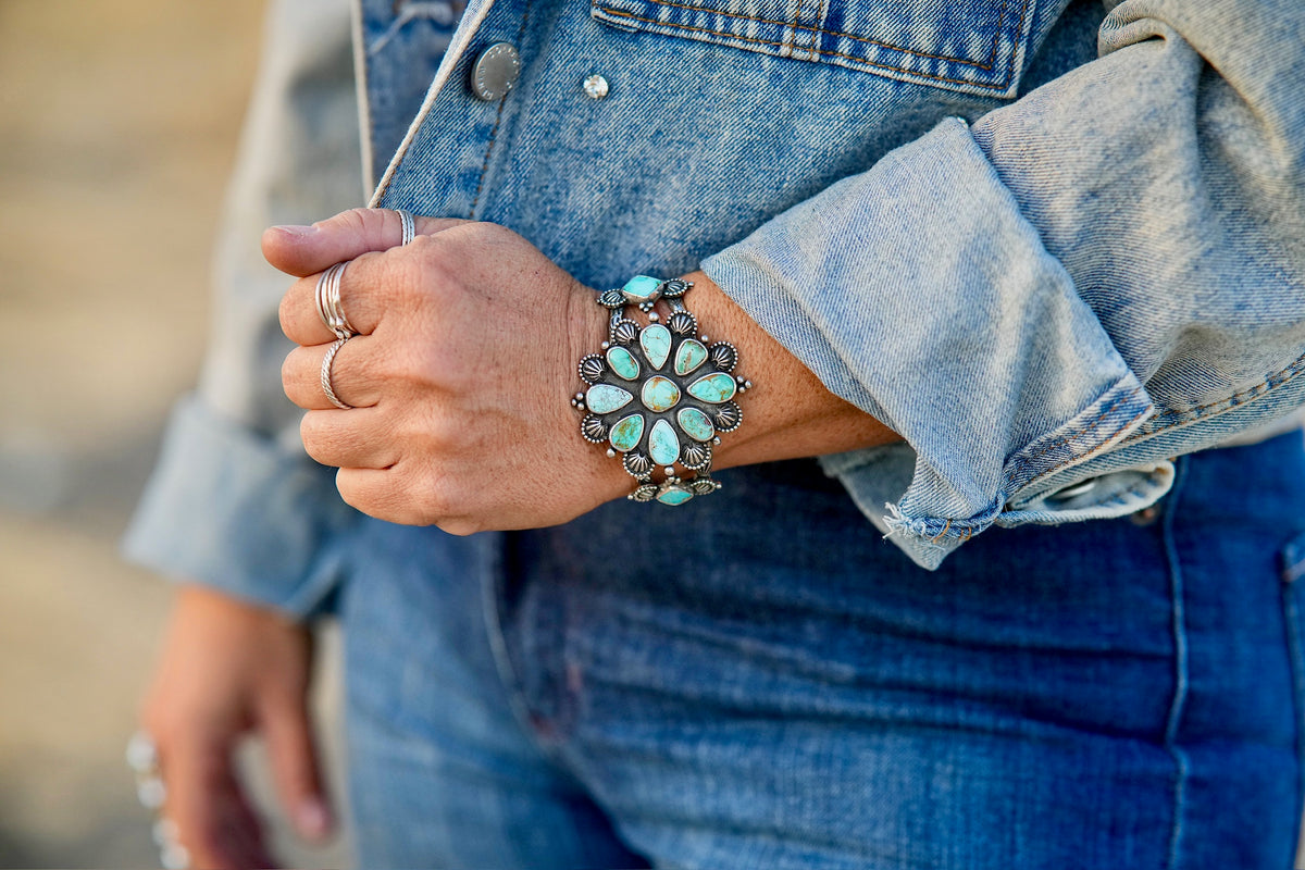 The Dolly Cuff